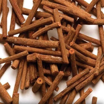 Rubia tinctorum Madder botanical plant seeds for heritage gardening.